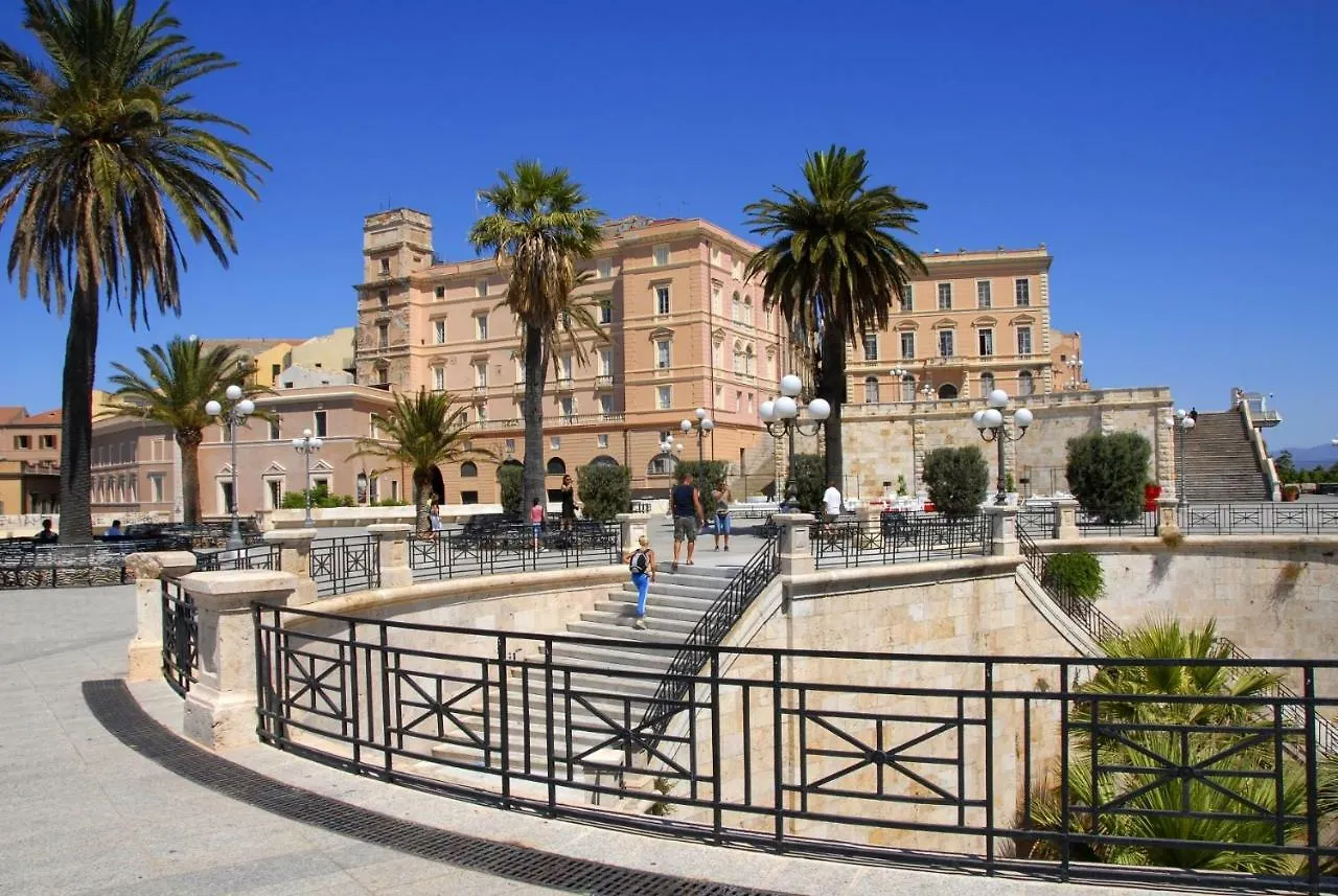 Cagliari Magica Bellissimo Appartamento & Suite In Centro 0*,