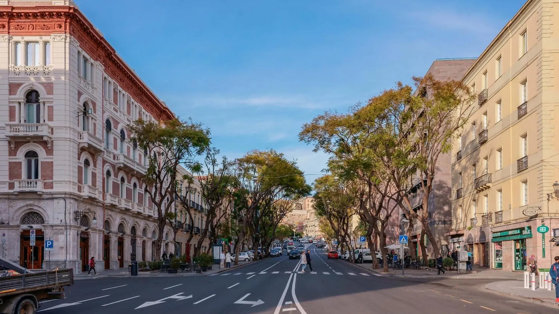 Cagliari Magica bellissimo appartamento panoramico in centro Italia