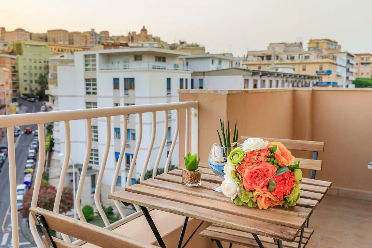 Cagliari Magica bellissimo appartamento panoramico in centro Italia