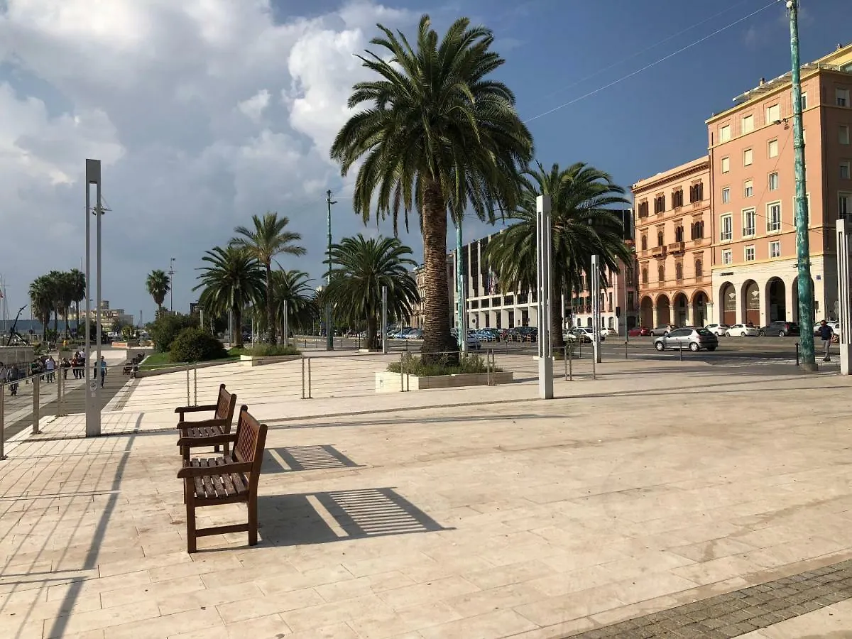 Cagliari Magica bellissimo appartamento panoramico in centro